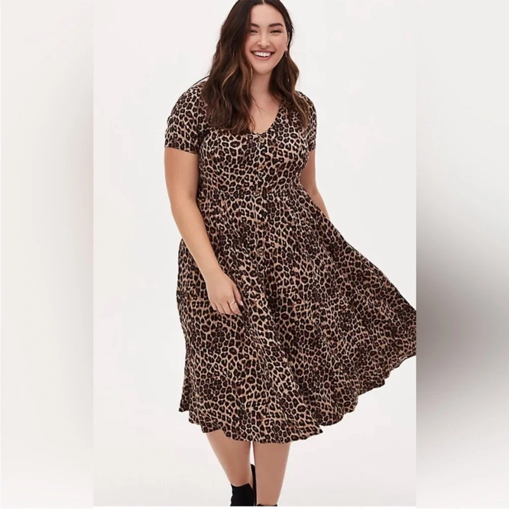 Torrid Leopard Button-Front Dress Size 2 - Picture 1 of 12